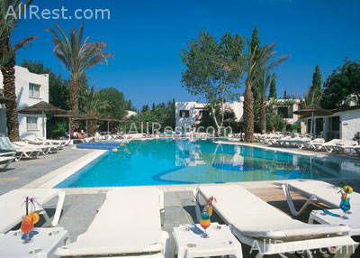 Paphos Gardens Holiday Resort 11